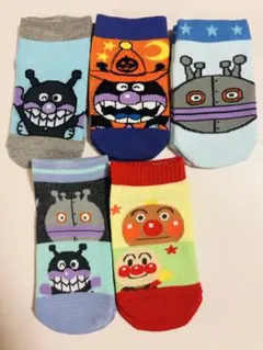 訳あり！アンパンマン　バイキンマン　だだんだん　キッズ　靴下 5足セット