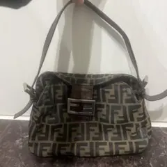 Fendi FFロゴ ショルダーバッグ 中型