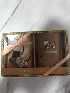 BURBERRY 犬刺繍 チェック柄ハンカチセット