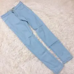 ベルシュカ　Bershka スキニー　デニム　ライトブルー　春夏　美脚　細身