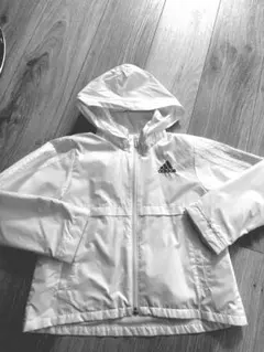 adidas ホワイト フード付きジャケット