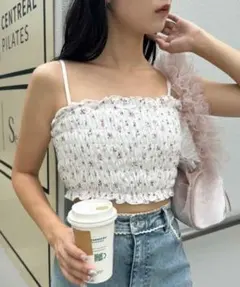 シャーリングキャミソール　新品未使用タグ付き