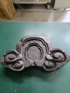 ☆古瓦 軒瓦 雲文様 瓦装飾 置物 昭和レトロ☆高さ約22.5cm☆ - メルカリ