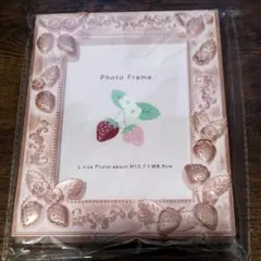 未使用 イチゴのフォトフレーム 写真立て L判サイズ用