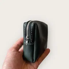 スクエア型レザーポーチ｜国産牛革・手縫い　ダークグリーン