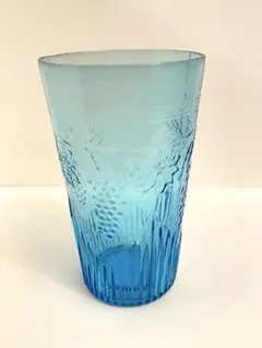 青いガラス製グラス