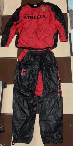 ATHLETA ピステ上下 Mサイズ レッド/ブラック