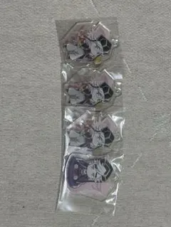 童磨アクリルチャーム