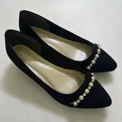 ブラックパール付きパンプス　低ヒール　Mサイズ