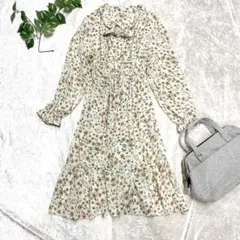 美品【CRFS】ワンピース　Fサイズ　アイボリー　花柄
