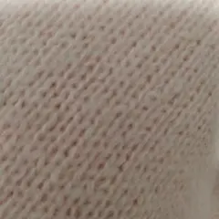 淡いピンク ニットアウター