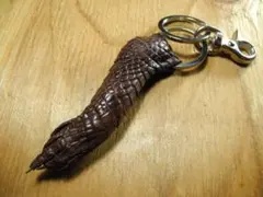 キーホルダー／クロコダイル.／ダークブラウン系／クロー