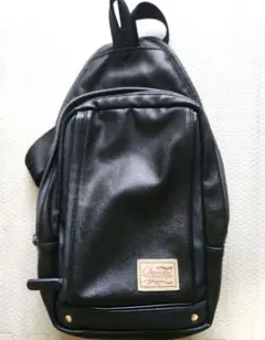 Darwin 黒 ボディバッグ