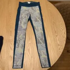 Under Armour コンプレッション ヨガパンツ LG