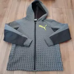 Puma フード付きパーカー長袖 130cm