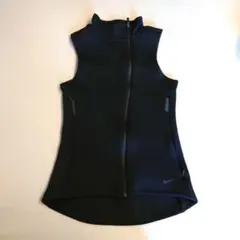 NIKE THERMA FIT レディース ベスト 黒 着用少なく美品