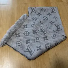 ルイヴィトン マフラー エシャルプ ロゴマニア グリペルル グレー M74742