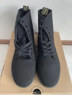 Dr. Martens ブラック ハイカットスニーカー