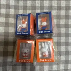 ミッフィー　ミニチュアパッケージチャーム　ガチャガチャ　新品