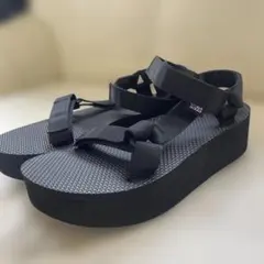 Teva 厚底スポーツサンダル ブラックのサムネイル