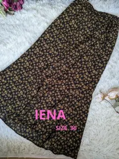 IENA マーメイドロングスカート 花柄 黒 36のサムネイル