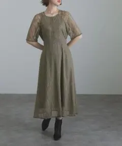 パーティードレス　ボタニカルレース　グレージュ