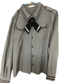 axes femme タイ付きミリタリー風ブラウス アクシーズファム