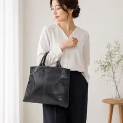 Kitamura K2 キタムラ レザートートバッグ 黒 Kロゴ 通勤のサムネイル