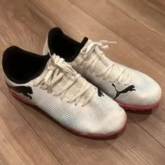 プーマ　サッカートレーニングシューズ23㎝のサムネイル