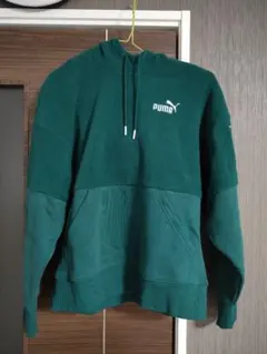 【値下】PUMA フード付きパーカー S グリーン　プーマ