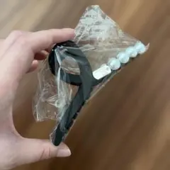 髪留め　バレッタ　黒　パール　ヘアクリップ