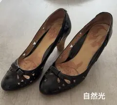 ピッティ　ブラック エナメル パンプス リボン カット　　23㎝　EEのサムネイル
