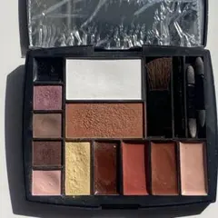 EMODA 多色メイクパレット アイシャドウ チーク リップ