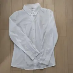 白シャツ　しまむら