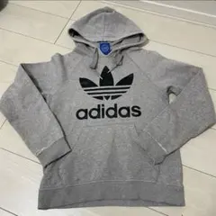 訳あり　アディダス adidas パーカー　XS
