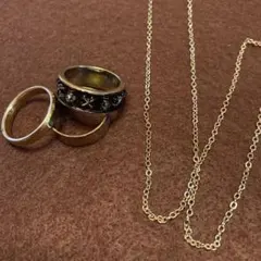 ゴールドメッキ ツイストチェーンネックレス とサイズ19リング３個