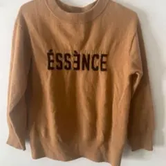 Spick & Span ÉSSÈNCE ロゴ入りニット