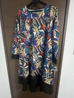 コイビトミサキ　葉柄長袖チュニック