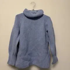 Spick&Span 薄い青色　水色　タートルネックニット　セーター　暖かい