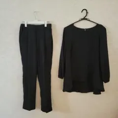パンツセットアップ　黒　ポリエステル　Mサイズ