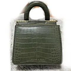 CHARLES & KEITH オリーブグリーン ハンドバッグ