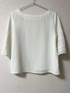 ⭐︎ナチュラルビューティーベーシック⭐︎ブラウス Sのサムネイル