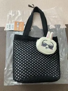 新品タグ付きGUちいかわ ポーチセットバッグ ブラックのサムネイル