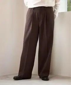 FREAK'S STORE ワイドストレートシルエット ワンタック スラックスのサムネイル