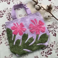 ハワイアンキルト　花柄トートバッグ
