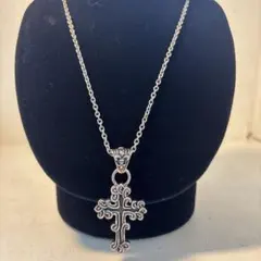 シルバー925 フルール・ド・リス ハート型ネックレス たくむ着用