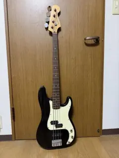 Squier Precision Bass プレシジョン ベースギターのサムネイル