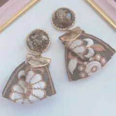 大人カボションとインド刺繍リボンのタッセルピアス＊イヤリング無料 ノンホール