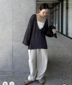 select MOCA by son ディープVネックルーズニットのサムネイル