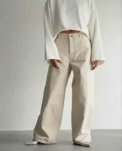 Item thumbnail for item ef83ac9d-f30e-4d5a-990b-3d7e4e5b20b9